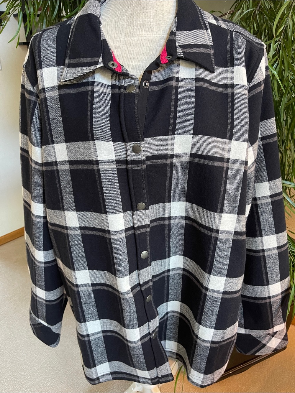 Orvis Black & White Plaid Snap-Front Utility Jacket with Hot Pink Collar Tabs